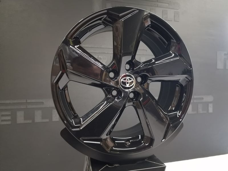 18цола Toyota,Тойота 5x114.3