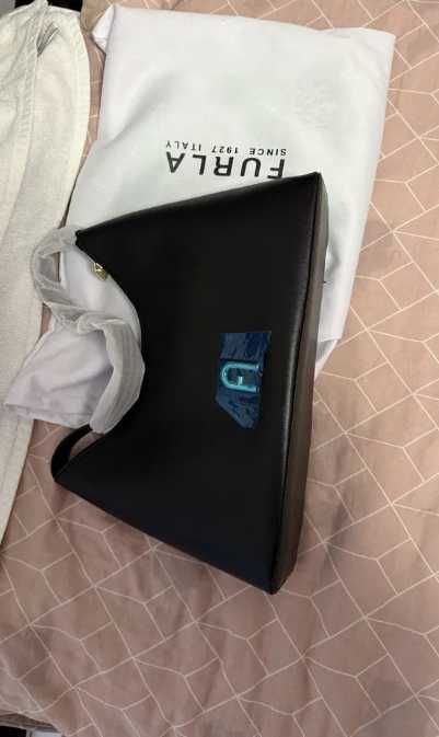 Furla Diamante големия размер