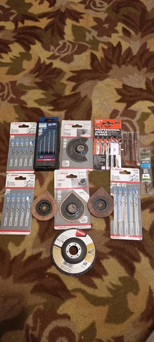 Lot Accesorii Bosch Professional EXPERT și Makita – Noi și de Probă (Pânze Multicutter, Burghie, Pendular)