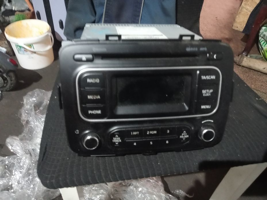Cd player kia carens 2014