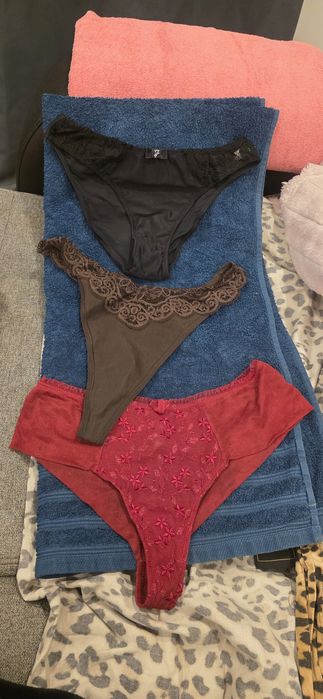 Set chiloți damă – 3 buc + 2 cadou, mărimea 38–40, noi, 32 lei