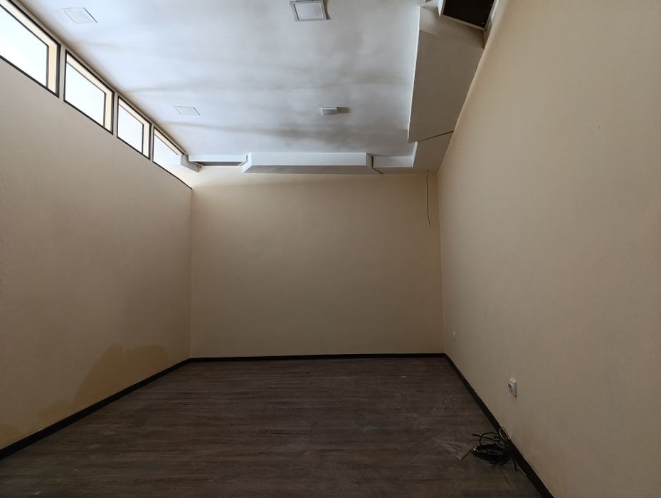 Продается помещение первая линия мирабадский район