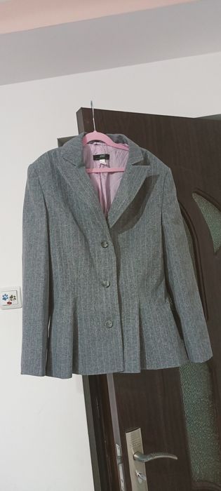 Sacou damă gri cu dungi roz