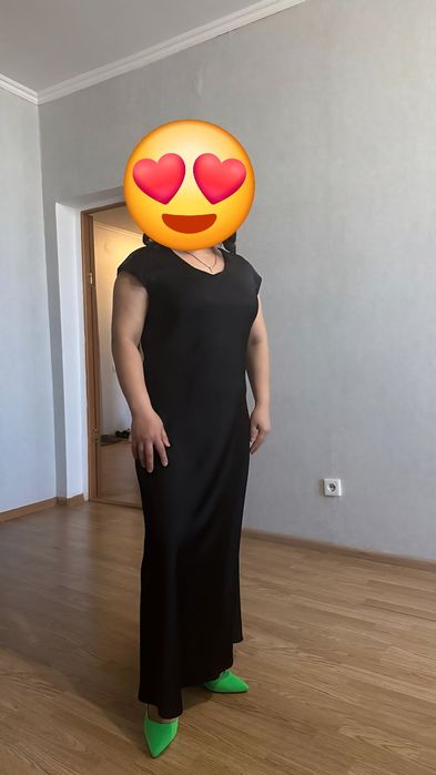 Продам несколько платьев 46 размера