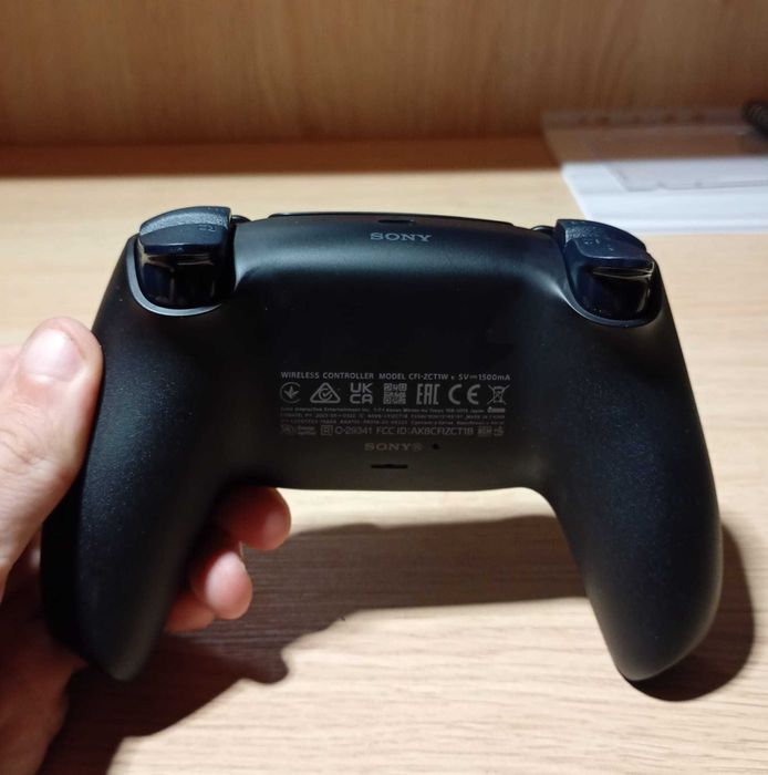 Vand Controller ps5 + husa protectie si thumb grip