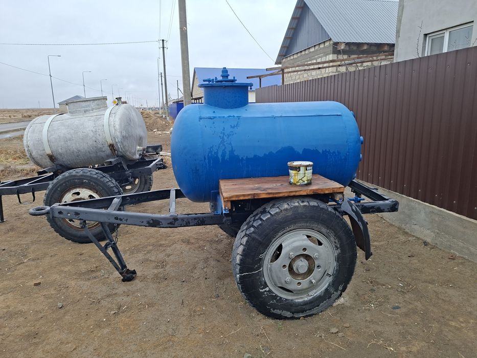 Прицеп бочка 800л, 1тонна,