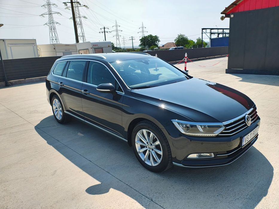 Volkswagen Passat Auto proprietate, achiziționat în anul 2024, la 216.000 km. Mașina est