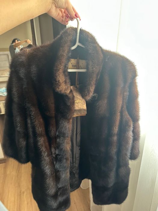 Продам шубу норковую