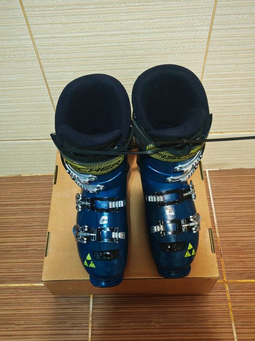 Clapari schiuri Fisher Fischer RC One 90 XTR GW Nr 42 ,mondo 27,5