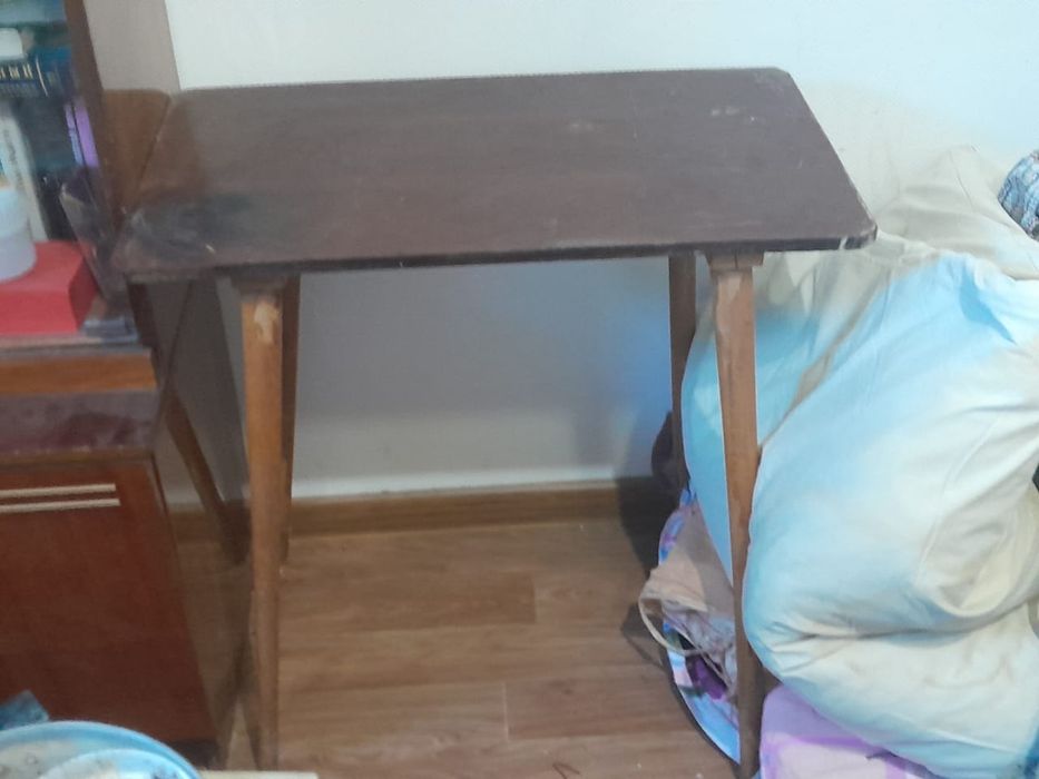 Столики небольшие