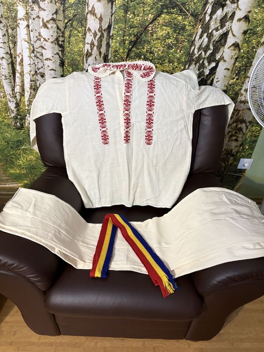 Costum popular bărbătesc tradițional – lucrat manual, nou, mărimea L