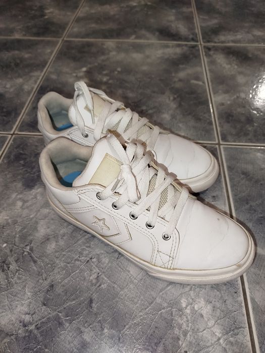 Adidași converse