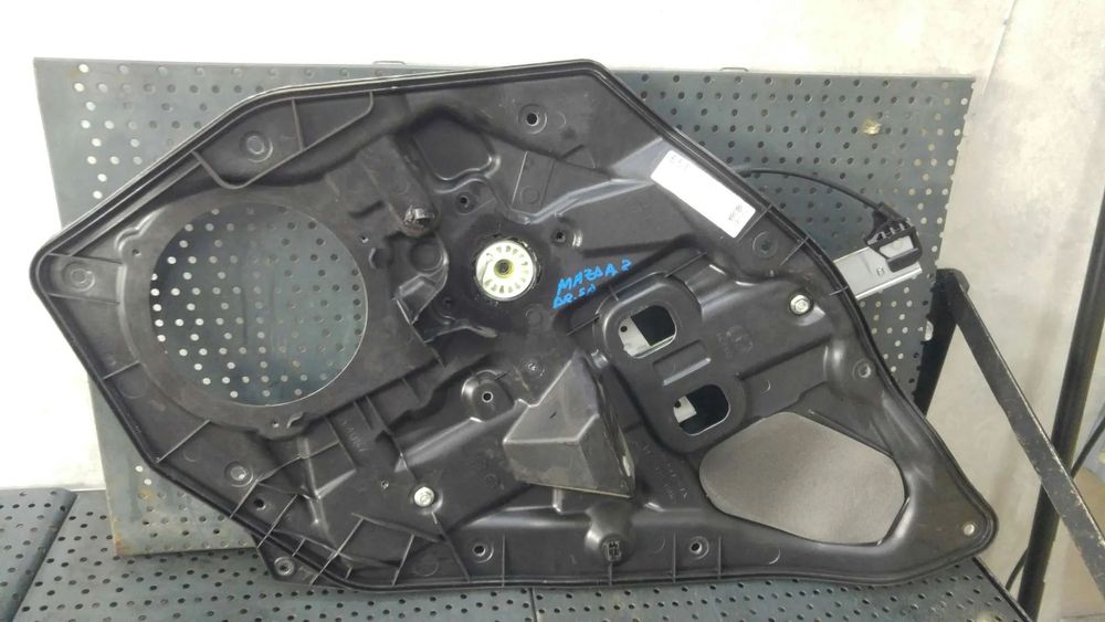 Macara geam dreapta spate mazda 2 de d6517297x d6517297xb