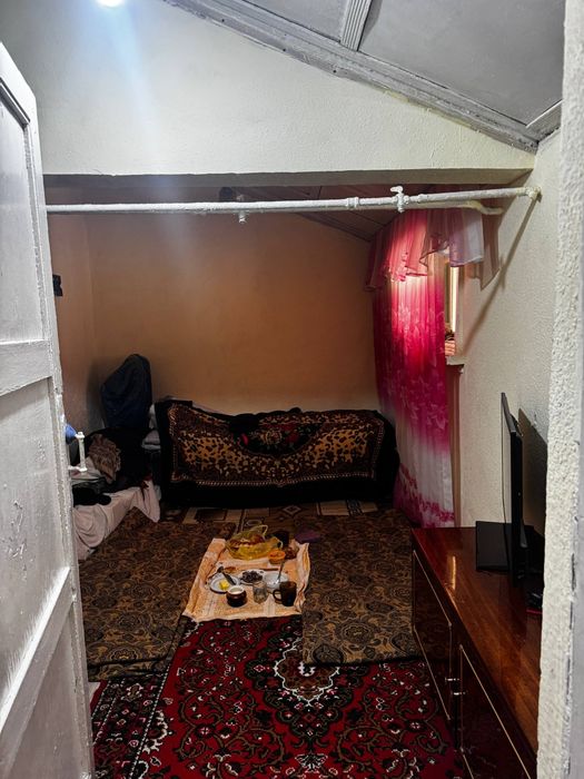 Уй сотилади ер хисобида 8 соток Селекцияда