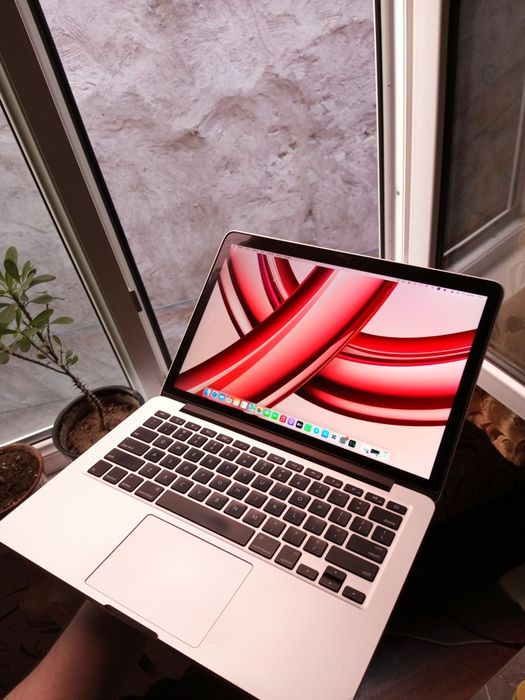 Apple MacBook PRO. В отличном состояние.