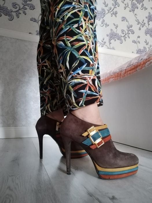 Отдам Обувь ботильоны