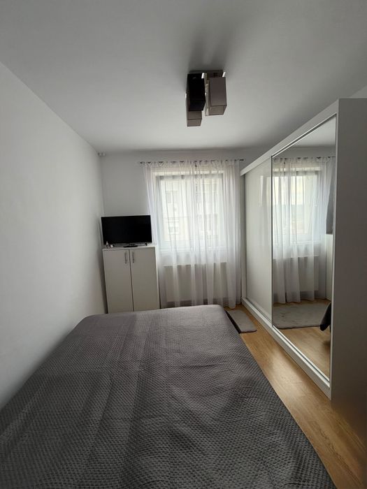 Apartament cu  3 camere semidecomandat , 50 mp , etajul 3 , Cartier Vitrometan, Mediaș,  Strada Rubinului