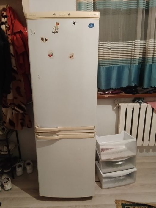 Холодильник продам