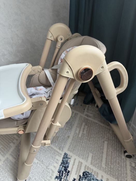 продам стульчик для кормления