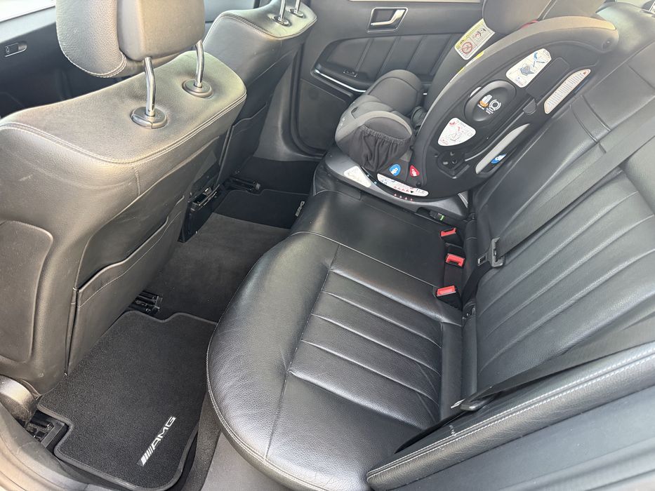 Mercedes -Benz E220 Paket AMG 170.CP