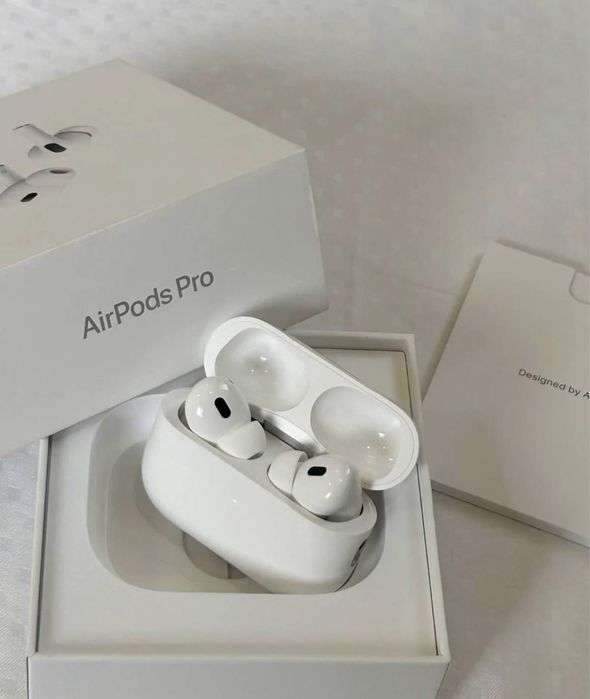 AirPods Pro 3.