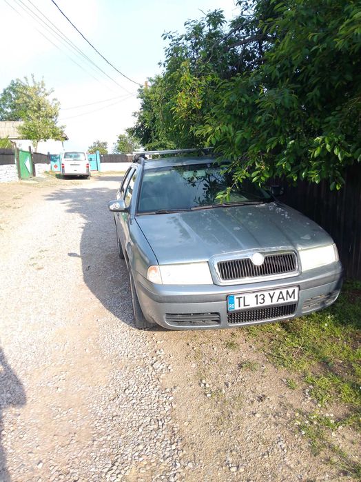 Masina skoda octavia