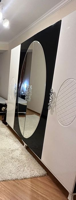 Шифоньер в хорошем состоянии