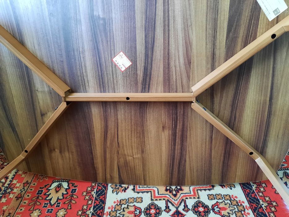 Продам кухонный стол