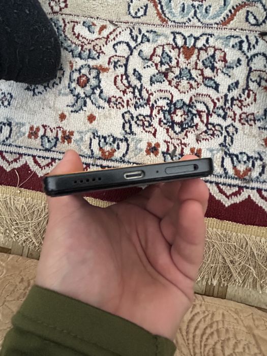 Продам Poco x5 pro 5G память 256