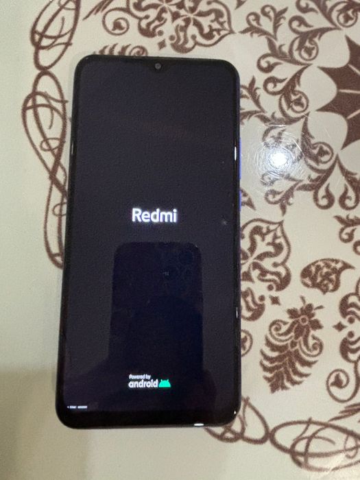 Продам телефон Redmi 9 
64 ГБ
2021 года