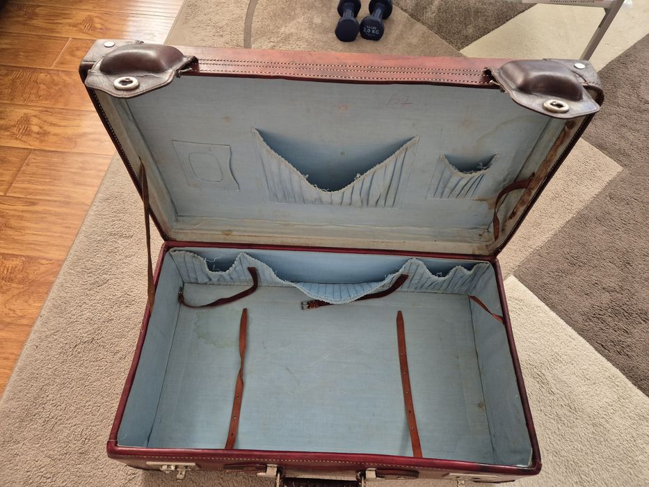 Valiza/geamantan piele vechi