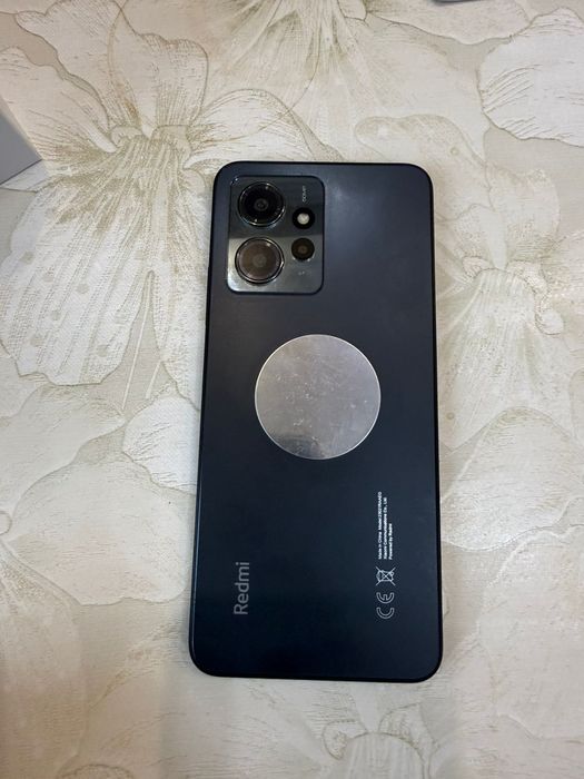 Телефон Redmi Note 12