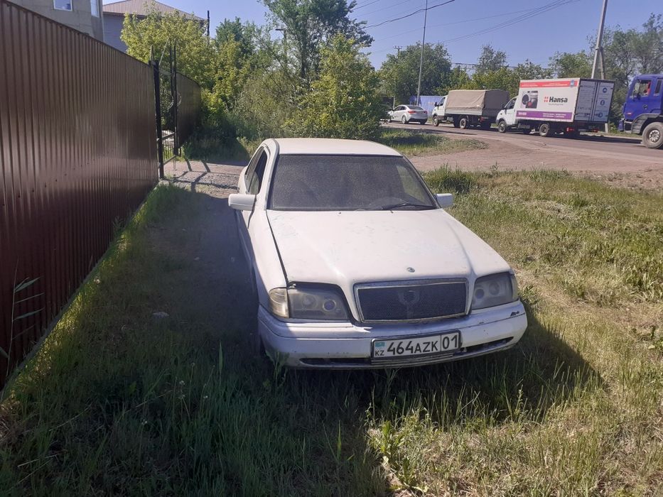 Мерседес с180 не находу