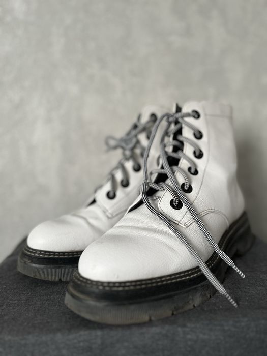 Продам кожаные сапоги tomaris