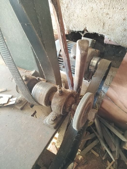 Банцинг-Чугунен Работещ Трифазен