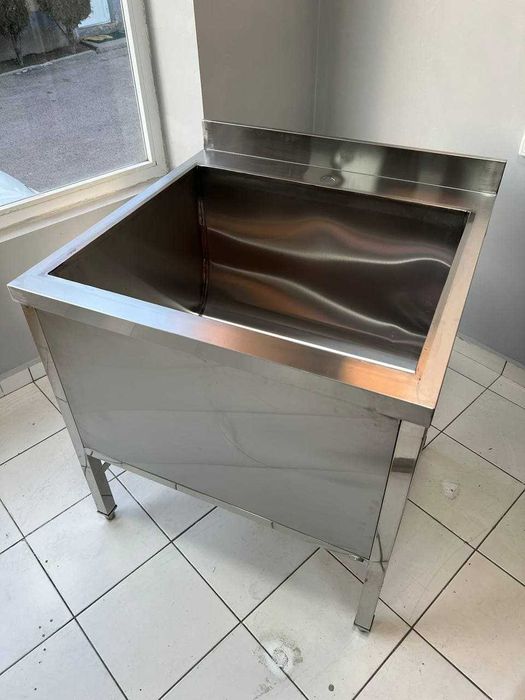 Продаётся зонт вытяжной. Нержавейка.  Вытяжка