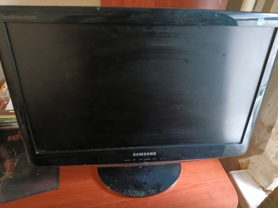 Монитор Samsung.