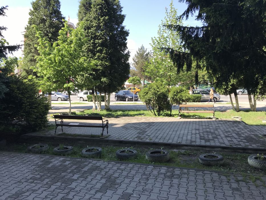 Spatiu comercial central  langa primaria Petrosani