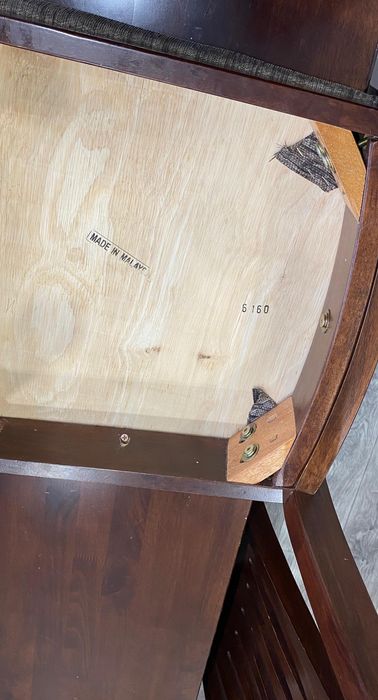 Продам стол со стульями Малайзия