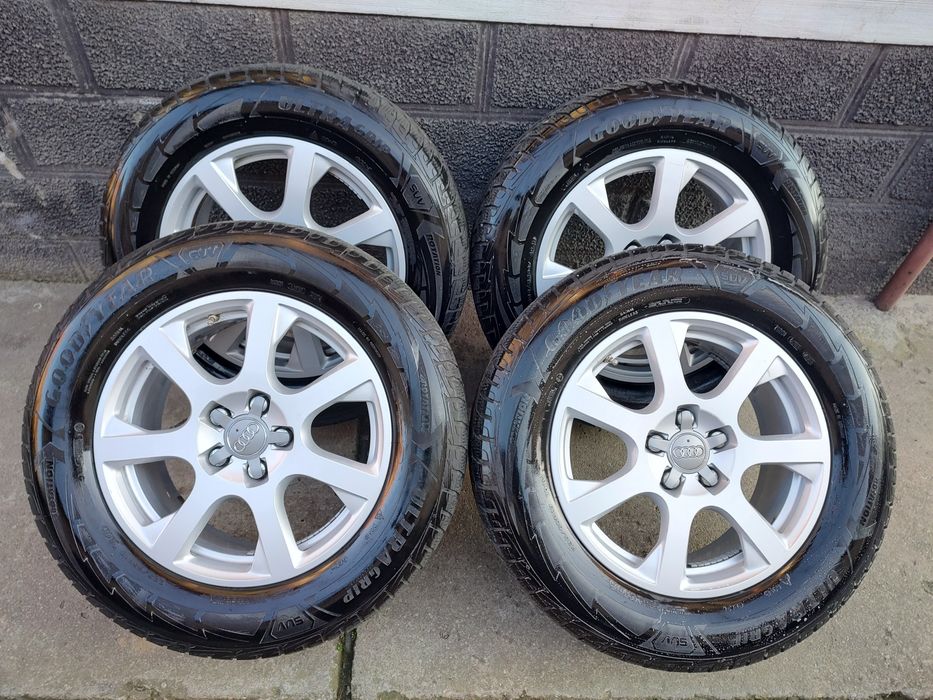 Vând Set Jante Aliaj Audi Q5+Cauciucuri 235/65/17 M+S Goodyear Q3,A4