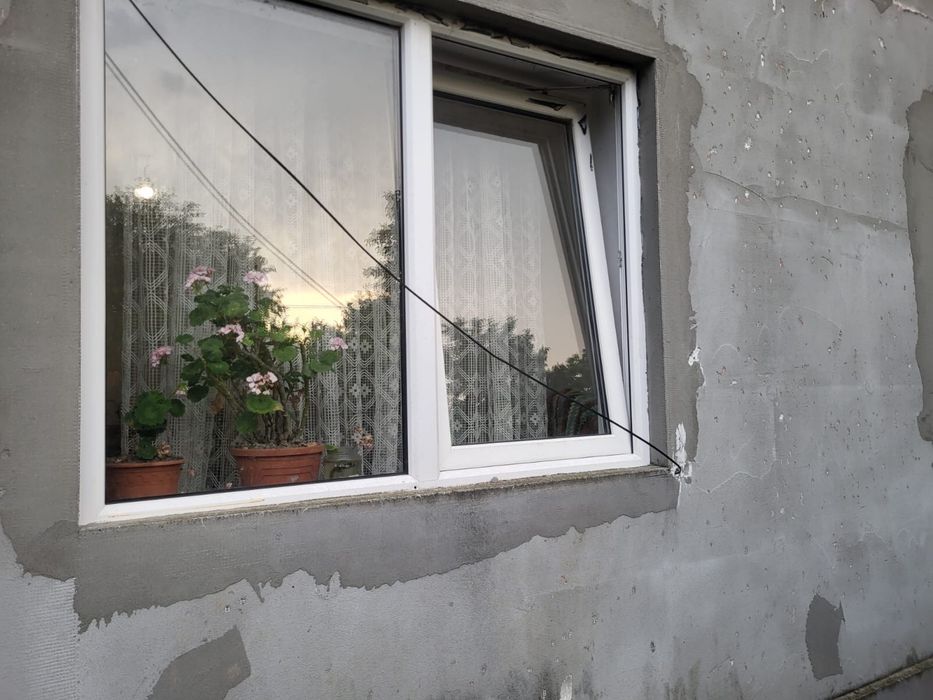 Casa curte petrechioaia surlari
