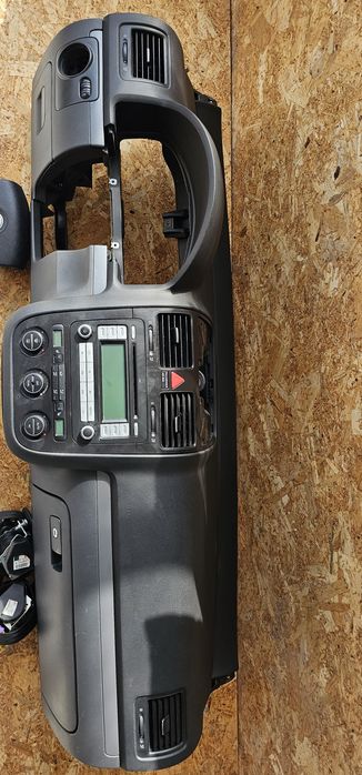 Kit planșă bord Golf 5 cu airbag volan + airbag pasager + centuri