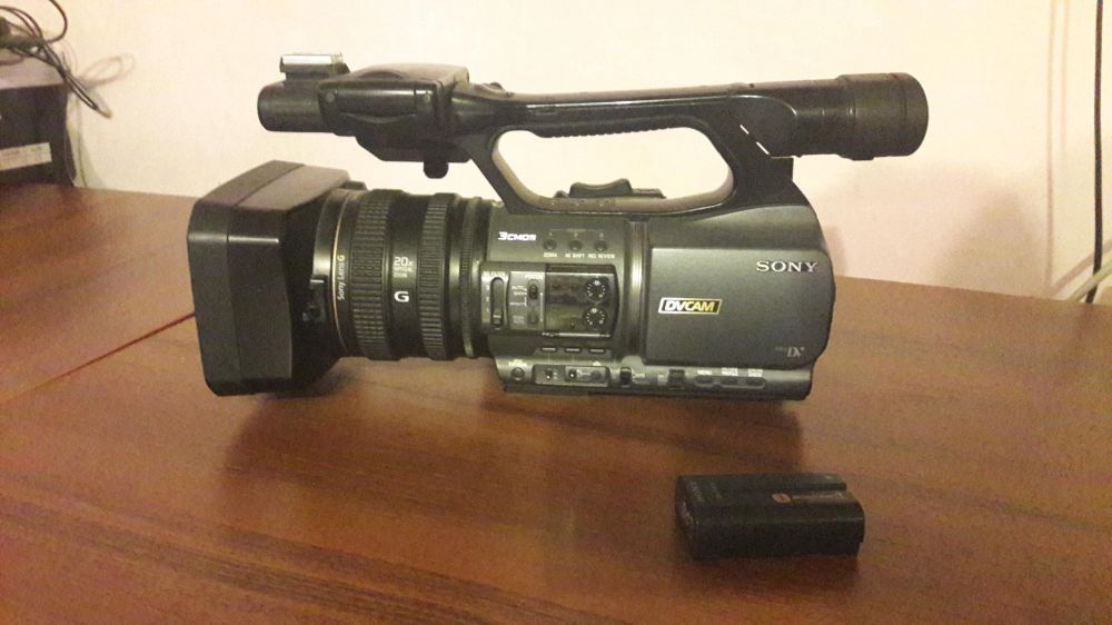 Продам видеокамера sony DVcam