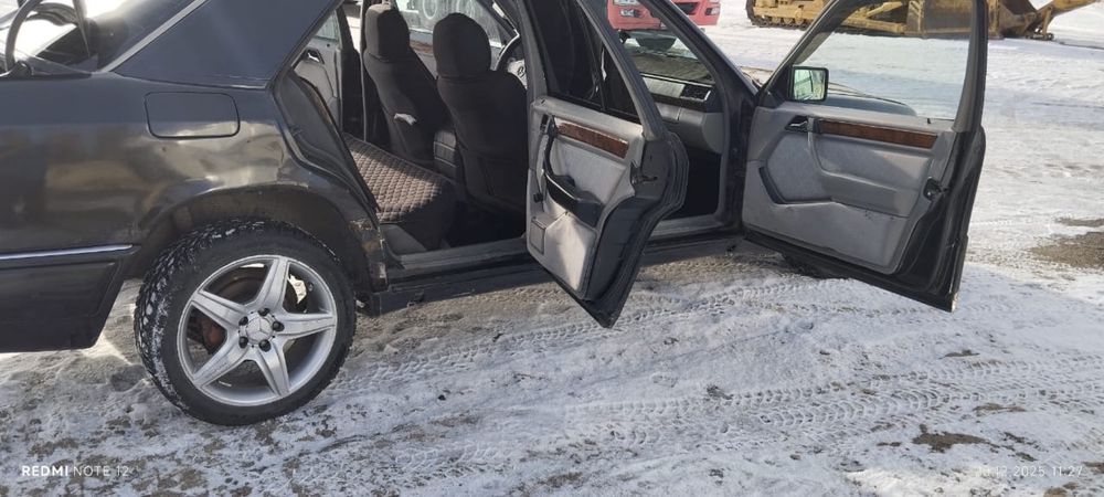 Продам мерседес е200 ешка