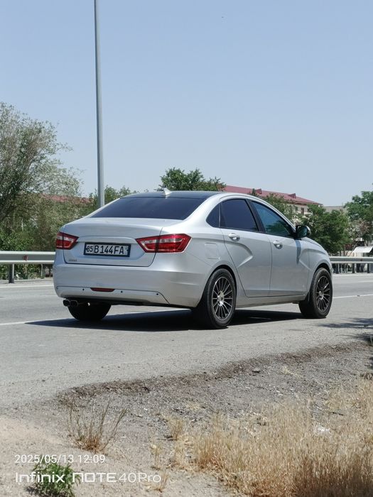 Lada Vesta idealniy