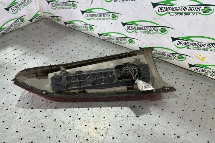 Lampa / Tripla stop dreapta pe aripa Opel Astra 2000 1.4 MT (90 hp)