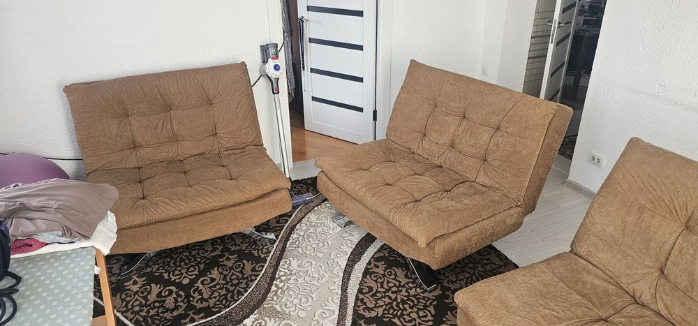 Продам диван и кресла