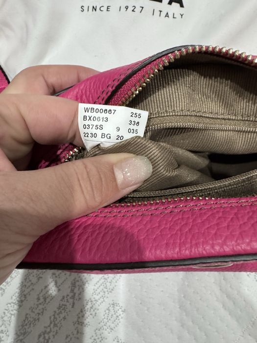 Нова чанта на Furla с две дълги дръжки