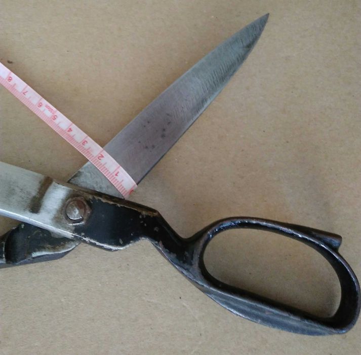 Голяма масивна ножица