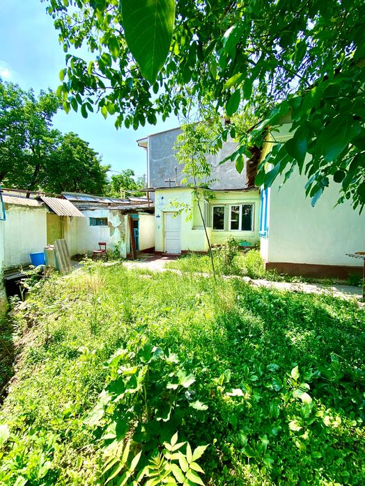 Продается дом с участком, уникальное месторасположение!